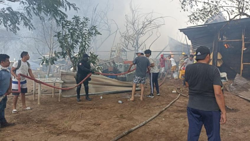 Veracruz: fuerte incendio en planta recicladora es controlado por servicios de emergencia