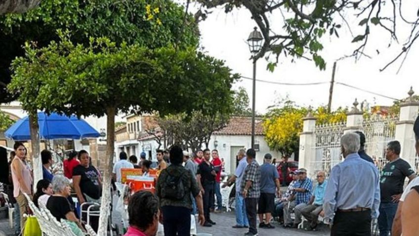 Enfrentamiento en jardín principal de Comalá deja un adulto mayor herido y un policía muerto