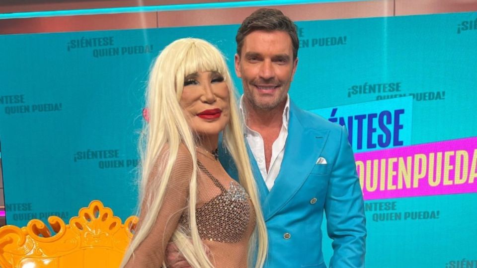 Julián Gil le agradeció a Lyn May por apoyarlos en el programa 'Siéntese quien pueda'