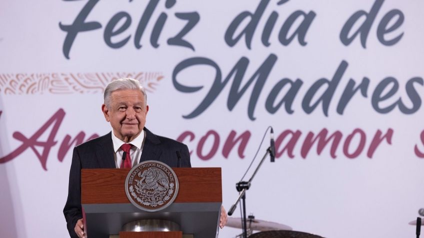 "Que ya no se fabriquen telenovelas": AMLO se desmarca de las elecciones y promete democracia en 2024