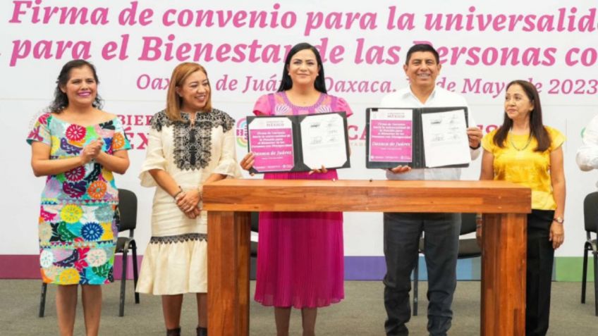 Ariadna Montiel y Salomón Jara firman convenio para ampliar pensión de personas con discapacidad