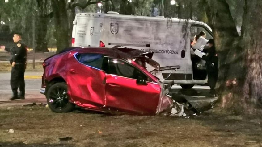 Joven muere al chocar su auto a toda velocidad en Insurgentes Sur a la altura de Ciudad Universitaria