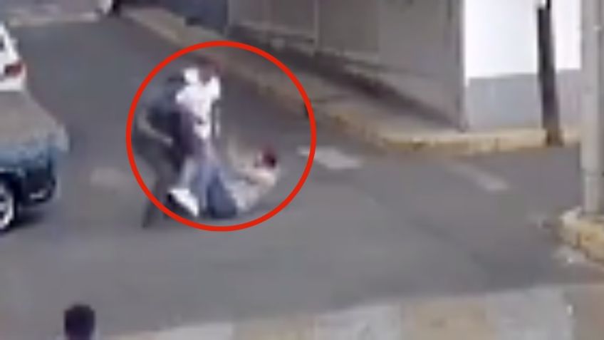 VIDEO: sucio ladrón de autopartes golpea a un vecino de Tlalpan que lo descubrió