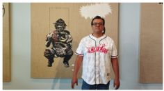 Demián Flores se inspira en el beisbol para crear arte