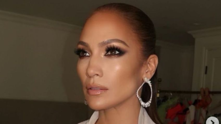 Luce unos ojos espectaculares con este maquillaje ahumado al estilo Jennifer Lopez