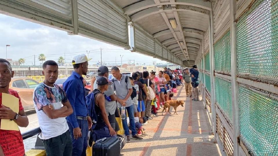 Este grupo de personas estaba en la Casa Migrante en Matamoros.