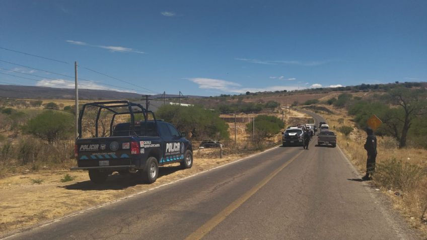 Muere mujer y dos personas resultaron heridas durante volcadura en Calvillo