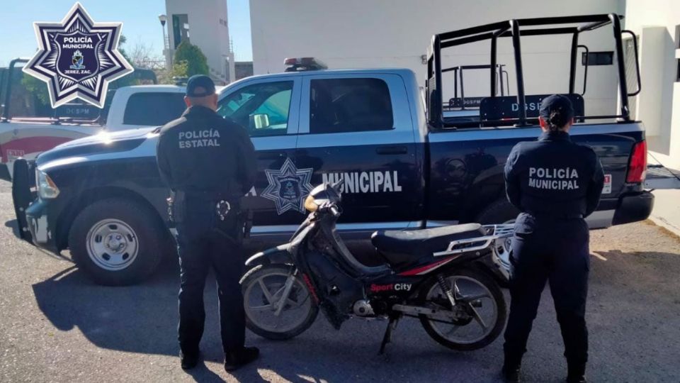 Los policías resultaron ilesos.