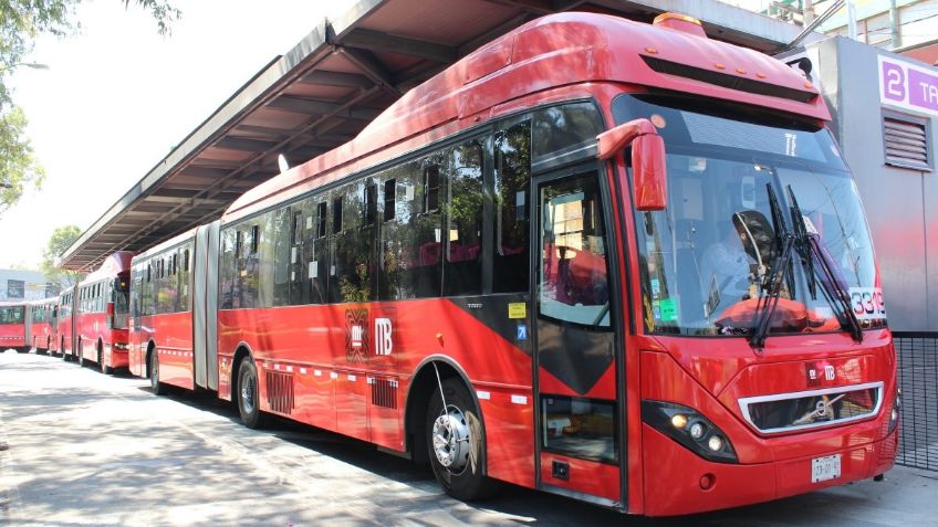 Concluyen trabajos de remodelación en estación Tacubaya de la L2 del Metrobús