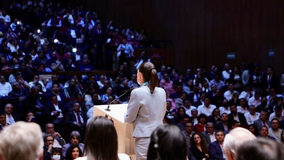 Claudia Sheinbaum hablando en el foro de la La Ciencia y Educación para la Transformación