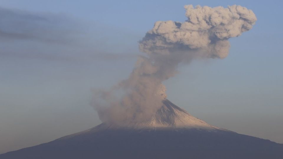 La alerta fue emitida luego del reporte del monitoreo al volcán Popocatépetl.