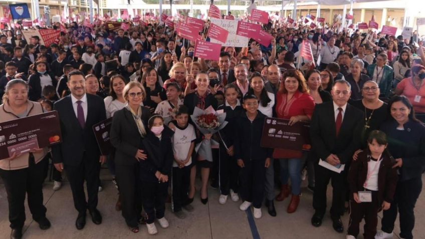 Sheinbaum encabeza entrega de apoyos "La Escuela Es Nuestra" a 568 planteles de CDMX