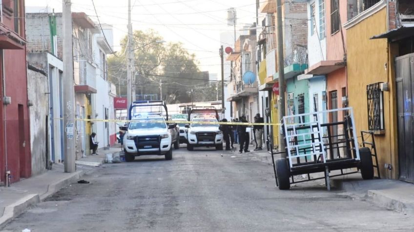 Asesinó a puñaladas a su esposa y sus suegros para robarles, dejó a su hija herida