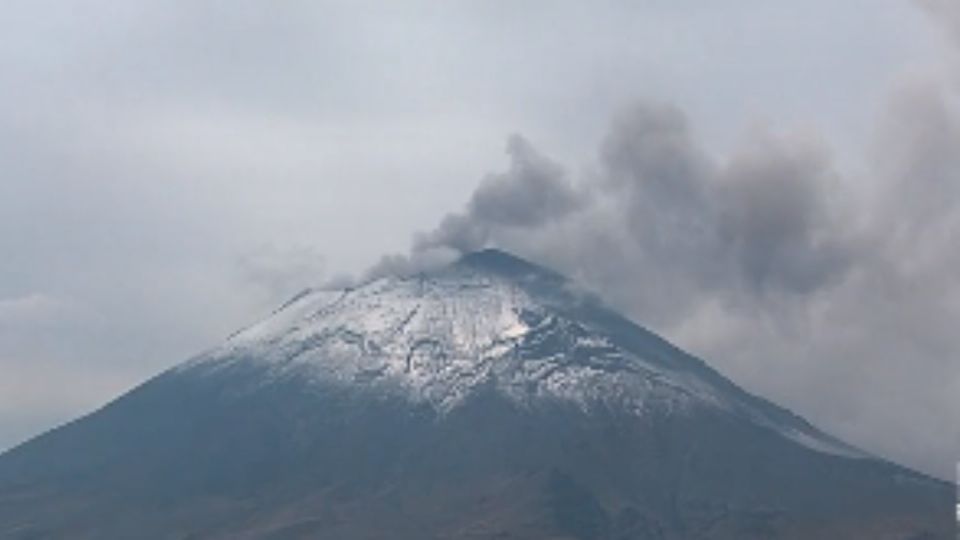 La actividad del volcán se encuentra en semáforo amarillo fase dos. FOTO: ESPECIAL