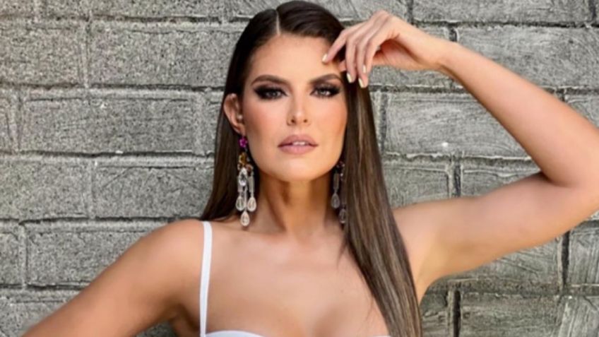 Vanessa Claudio enseña cómo modelar la silueta con un ajustado vestido blanco