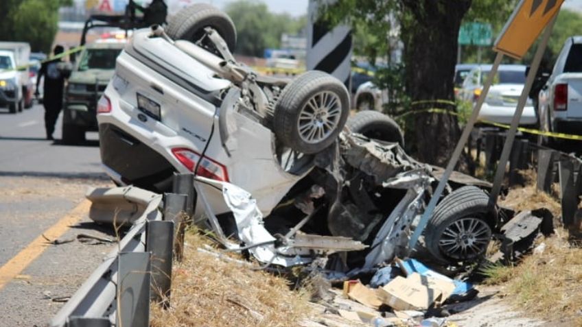 Muere conductor tras fuerte volcadura en Pabellón de Arteaga