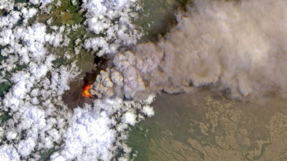 El Volcán Popocatépetl en plena actividad.