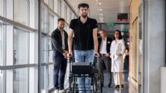 De vuelta a la vida: así fue como la tecnología hizo que un joven parapléjico caminara de nuevo