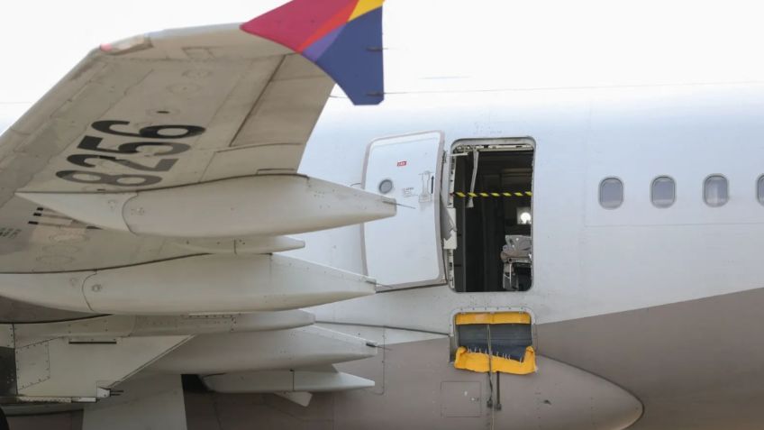 Hombre abrió la puerta de emergencia de un avión en pleno vuelo por un ataque de ansiedad