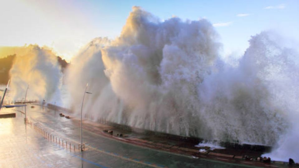 El hemisferio sur dle planeta podría ser fuertemente azotado por olas gigantescas.