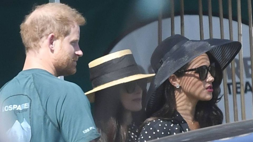 Harry solo se mantiene con Meghan por una importante razón.