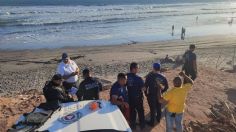 Se metió al mar para salvar a su madre, pero él ya no salió: se lo llevó la corriente y sigue desaparecido