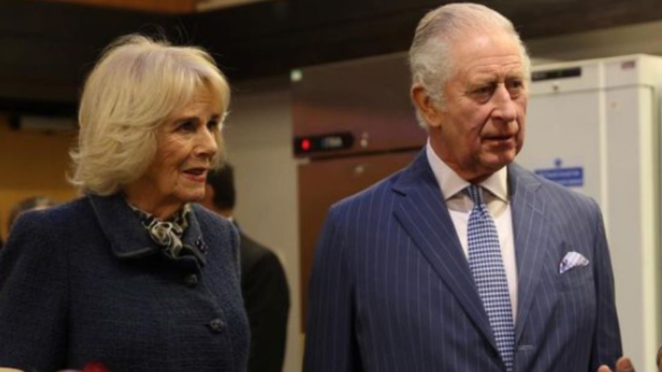 El rey Carlos III y la reina Camilla ya se encuentran preparados para la ceremonia de coronación.