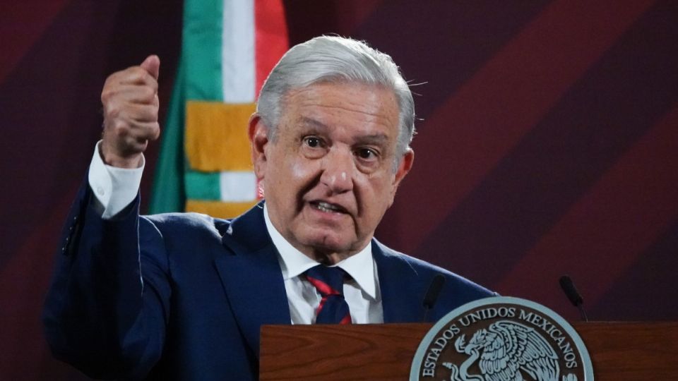 AMLO arremete contra colaboradora de Norma Piña