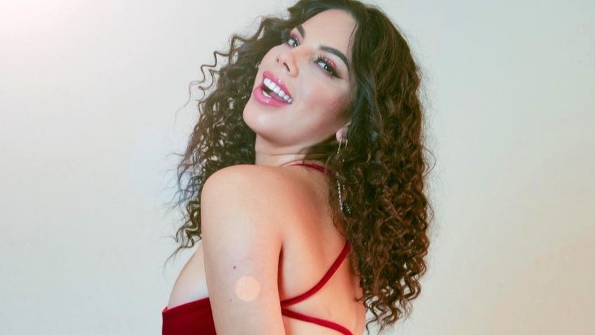 Lizbeth Rodríguez tiene el bañador color cereza que combina elegancia y estilo