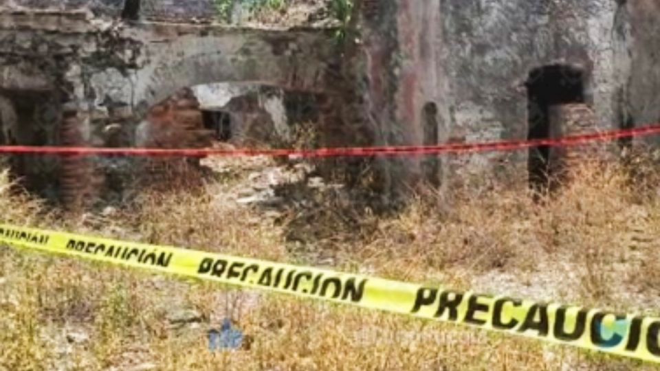 Los médicos forenses se encuentran en la zona. FOTO: Captura de video