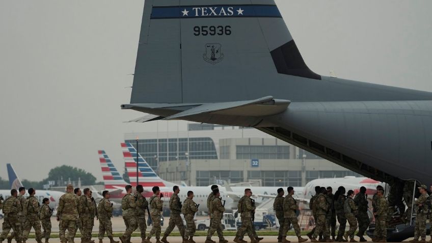 Contra los migrantes: gobernador de Texas llena de helicópteros la frontera con México