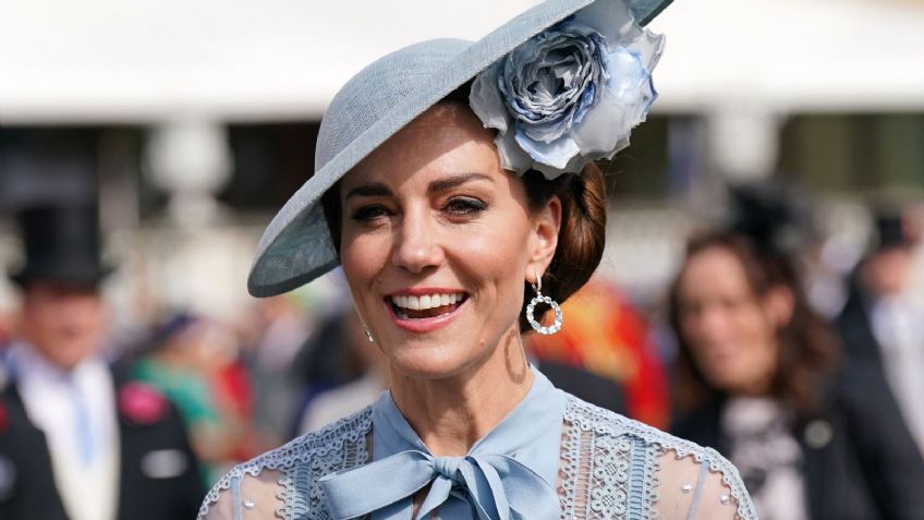 Kate Middleton se suma a la tendencia de las transparencias con elegante vestido midi