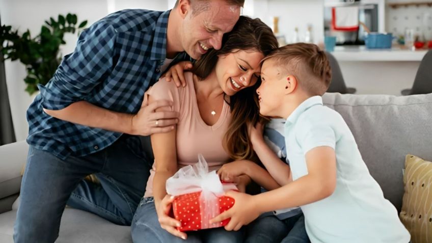 10 de mayo | Las mamás se modernizan: ya no quieren flores y chocolates sino regalos tecnológicos