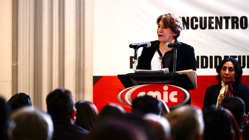 Delfina Gómez Álvarez se reunió con la delegación local de la CMIC