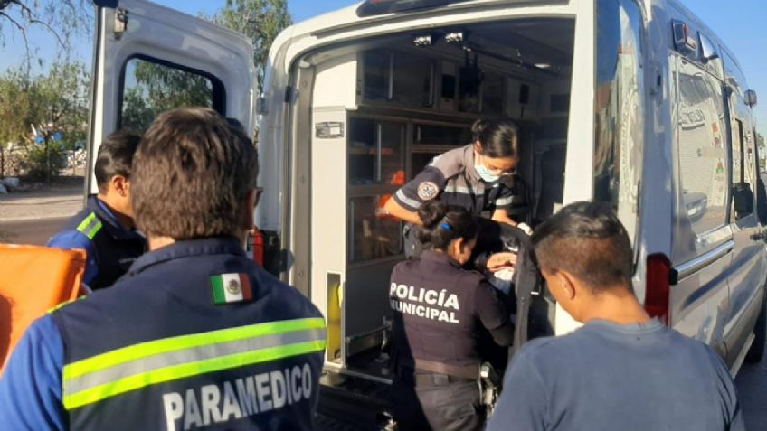 Auxilian policías a mujer en labor de parto en Aguascalientes