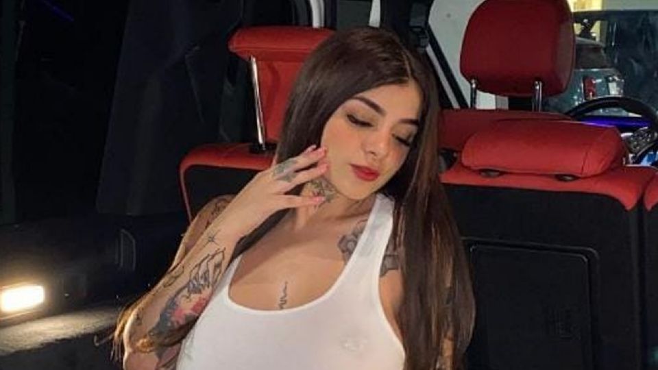 Karely Ruiz demuestra que este estilo reinará durante los próximos meses.