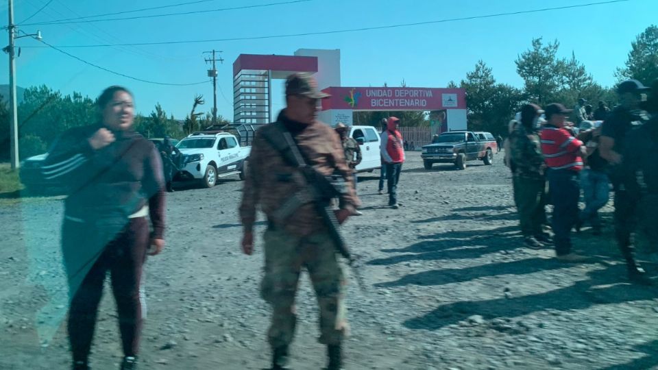 Sujetos portaban armas largas y cortas en la manifestación