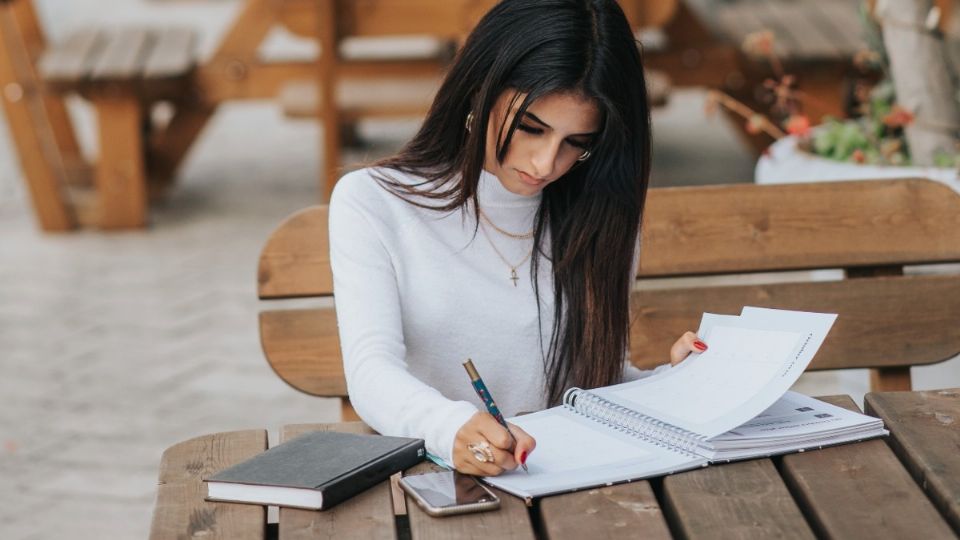 La envidia podría ser una de las emociones menos toleradas en la sociedad.