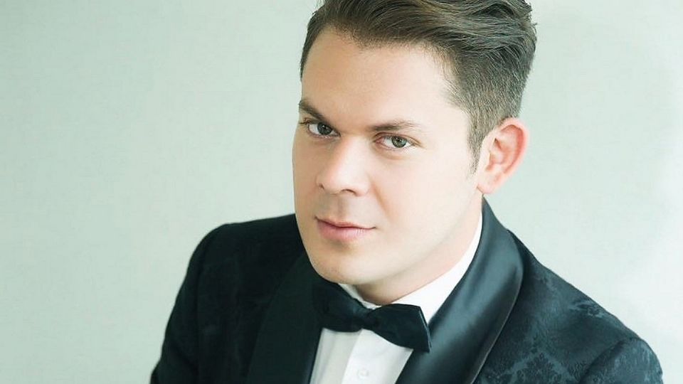 El tenor Andrés Carrillo participa en el montaje