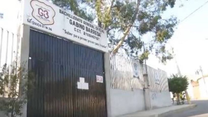 VIDEO | Se desata pelea campal en un bachillerato de Puebla: hasta balazos se escucharon