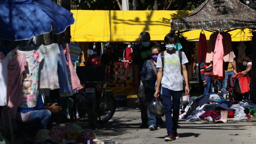 Este es el tianguis que debes visitar en CDMX para comprar zapatos en 20 pesos