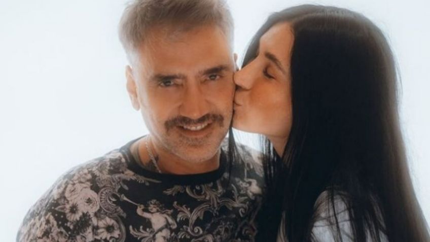 Alejandro Fernández comparte romántica foto junto a su novia Karla Laveaga, 20 años menos que él