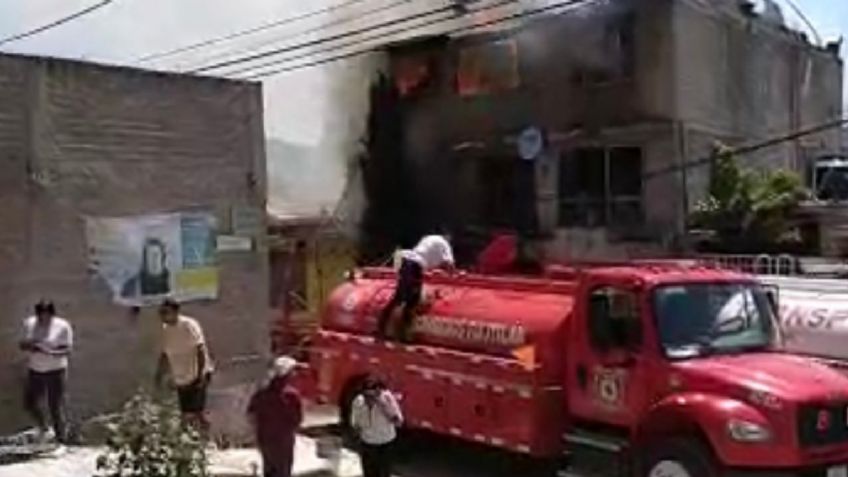 VIDEO: fuerte incendio en Tultitlán consume varias casas