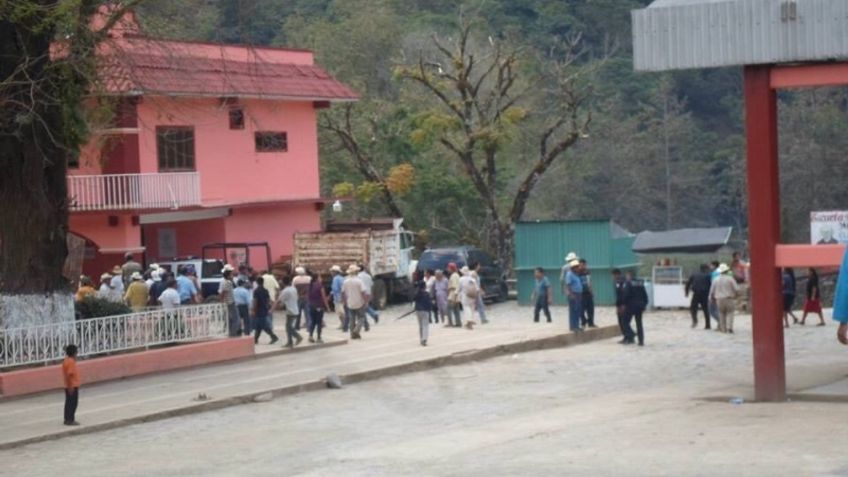 Le dispararon en la cabeza y en el abdomen, así fue la trágica muerte de un menor que defendió a su padre de la policía en Oaxaca