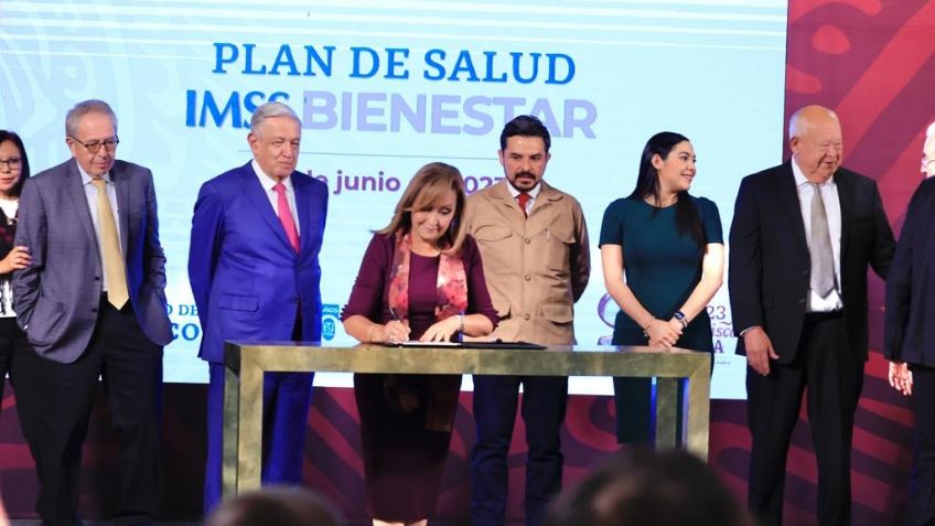 La gobernadora Lorena Cuéllar firma el convenio para la transferencia de recursos al IMSS-Bienestar