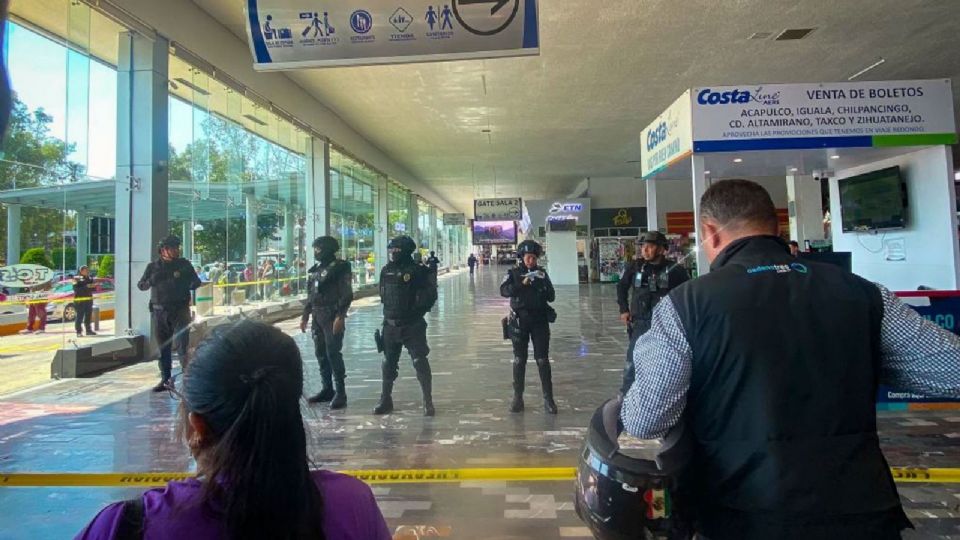 Momentos de pánico y terror se vivieron en uno de los centros de movilidad más visitados en la alcaldía Coyoacán, específicamente entre las calles Cerro de Zacayuca y Calzada Taxqueña, en la colonia Campestre Churubusco