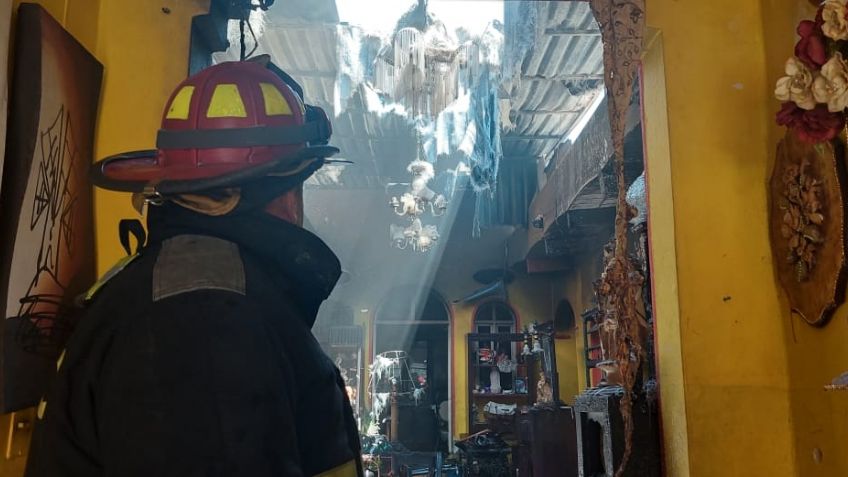 Tres personas heridas tras incendio domiciliario