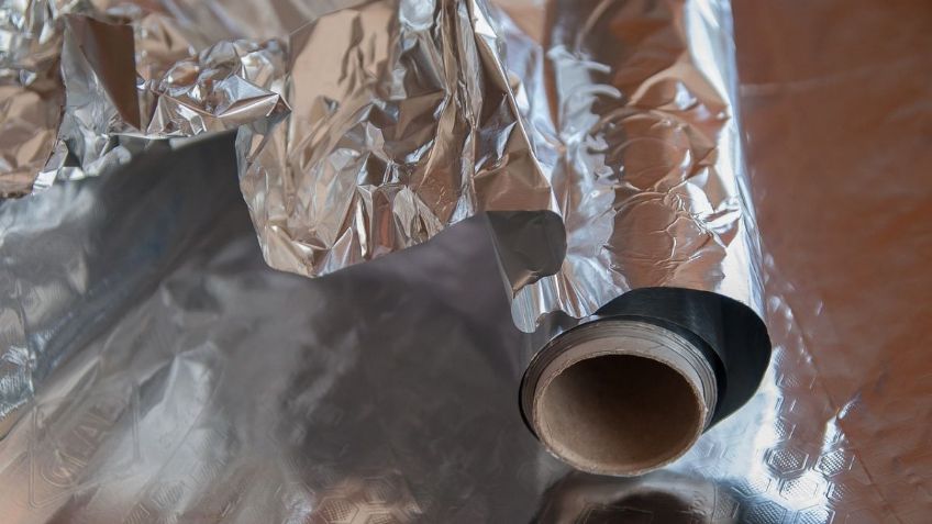 Contén la respiración antes de conocer por qué cada vez más gente coloca papel aluminio en el lavavajillas