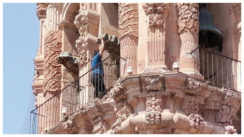 Las campanas sonaron en todas las iglesias católicas.