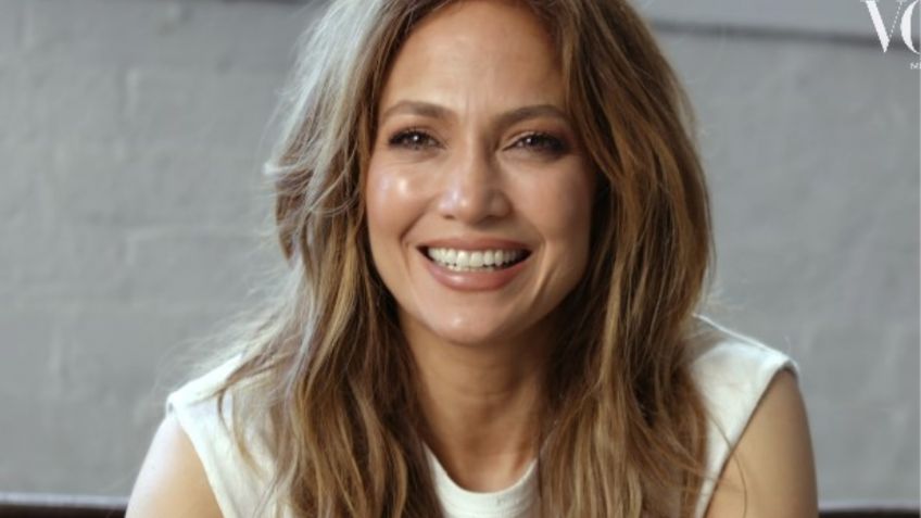 Jennifer Lopez sorprende con su sexy acento latino y comparte los secretos que guarda en su bolsa